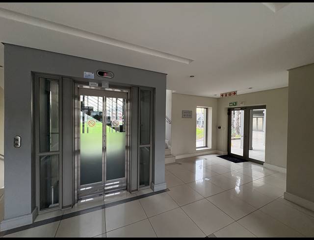197M² OFFICE FOR SALE IN CENTURY CITY